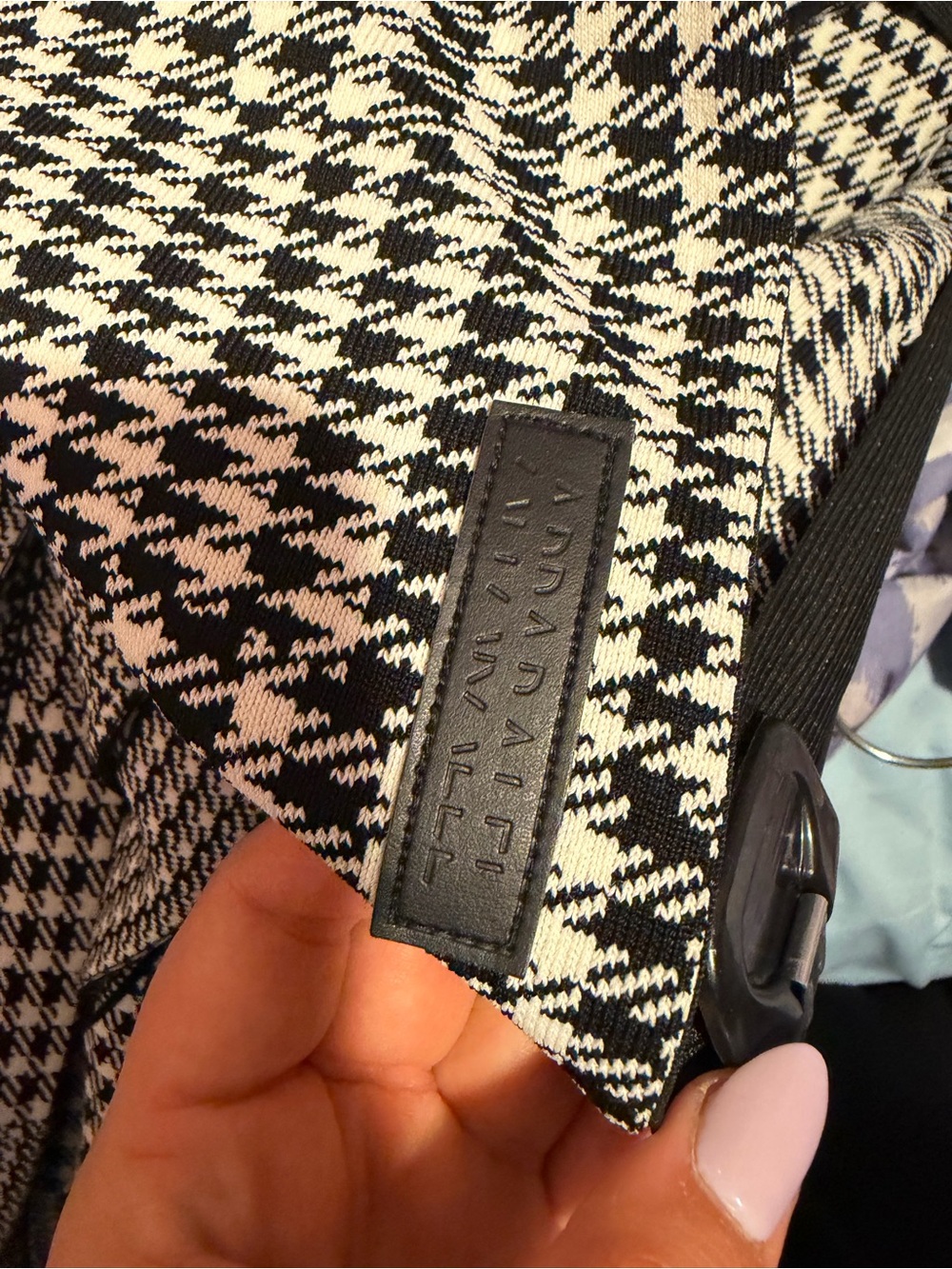checkered apparalel pleated skirt - Picture 3 of 3